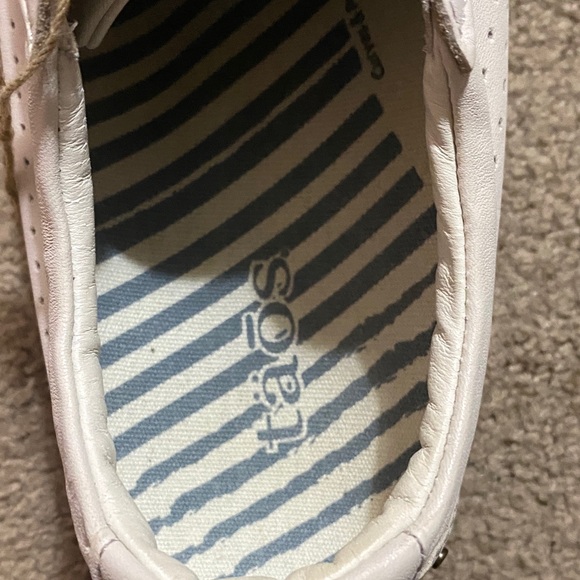 Taos Footwear White Sneakers - Picture 2 of 7